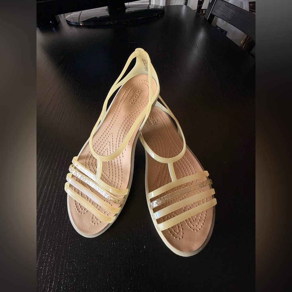 CROCS Women’s Pale Yellow T-Strap Jelly Sandals